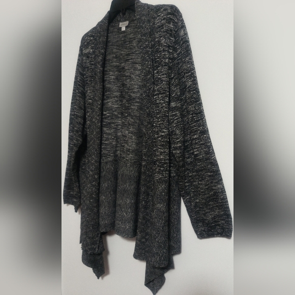 Women Black-White Cardigan / Size 3X / NWOT/ Price Dropped! - Picture 4 of 8